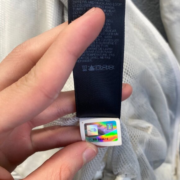 The North Face Hyvent Jacket white women's size medium water proof hiking - Picture 9 of 16